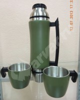 Вакуумный термос с двумя чашками, 0,7 литра, оливковый